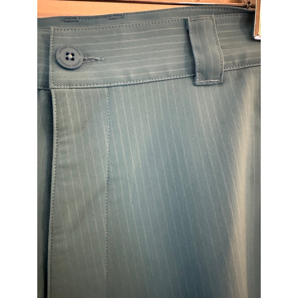 Under Armour Men's Blue Striped Golf Shorts Size 36‎ - Picture 8 of 9